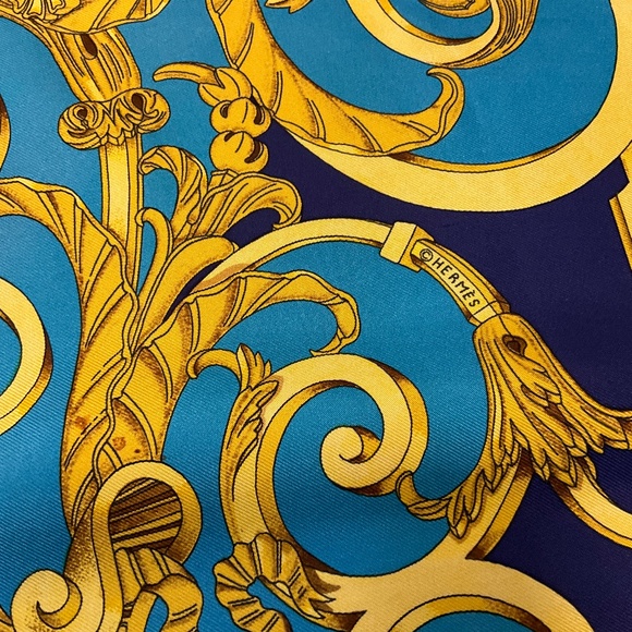 HERMES NAVY MULTI LES TUILERIES PRINT SQUARE SILK TWILL SCARF - Picture 9 of 10